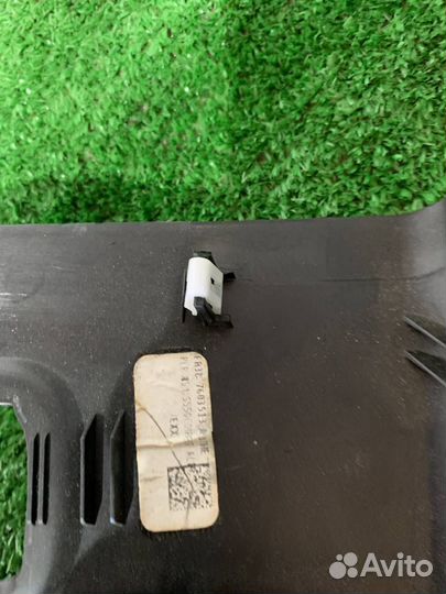 Обшивка стойки передней передняя левая Ford