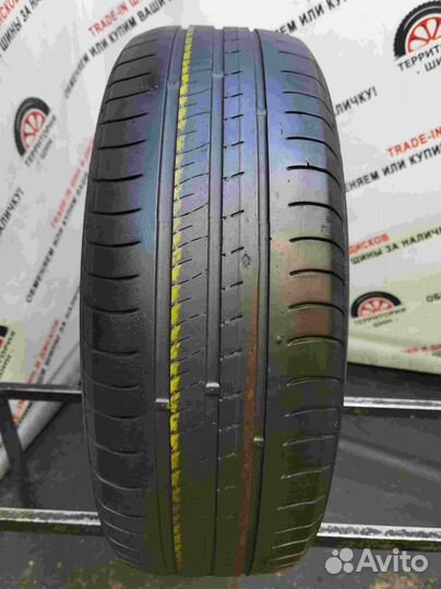 Kumho Ecowing ES01 KH27 215/60 R16 95V