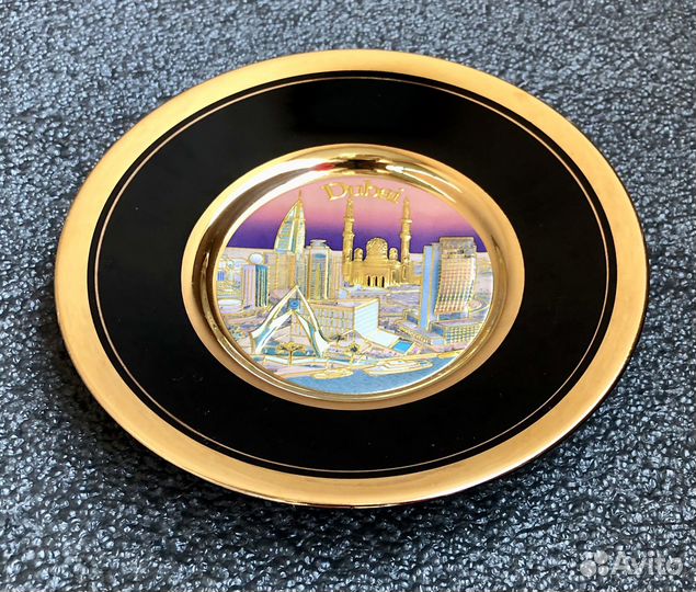 Тарелки коллекционные, сувенирные