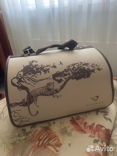 Переноска для кошек и собак