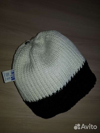 Шапочка вязаная женская
