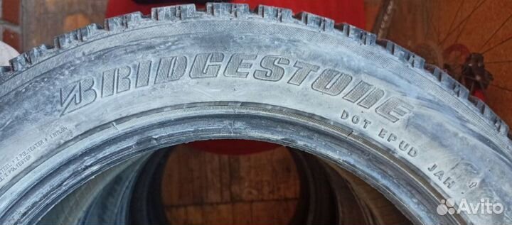 Bridgestone Blizzak WS-50 215/55 R16 93Q