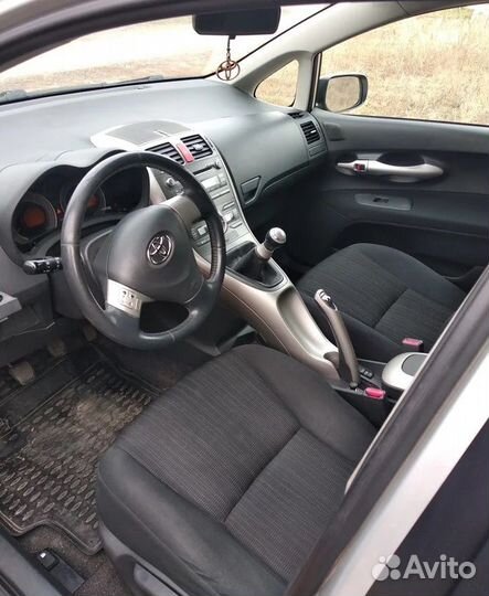 Разбор Toyota Auris E150 2006-2010