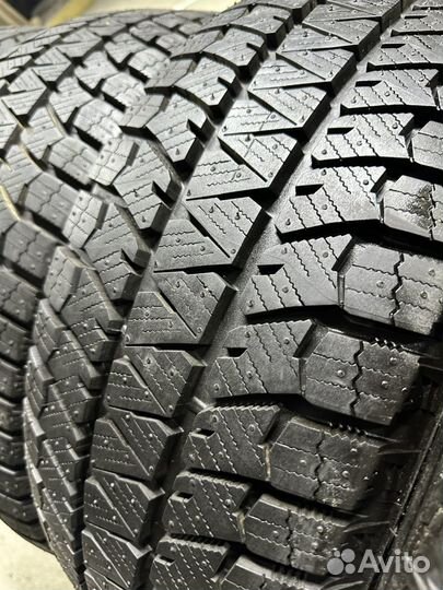 Bridgestone Blizzak WS90 215/55 R17 94H