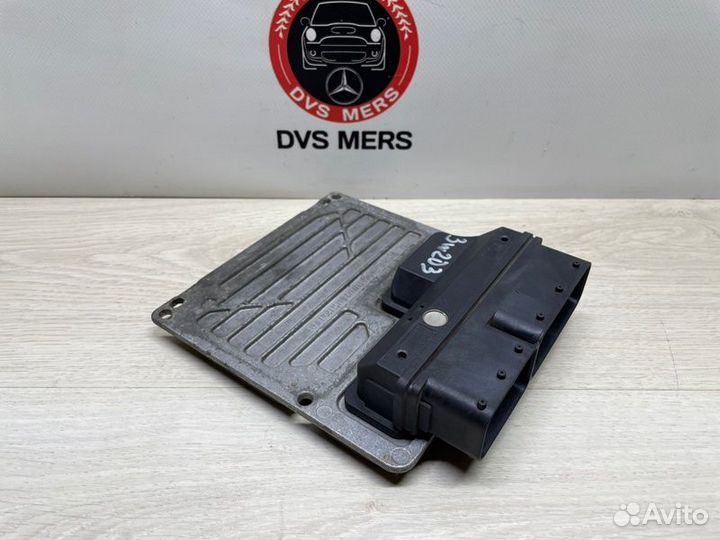 Блок управления двигателем Mercedes C-Class W203