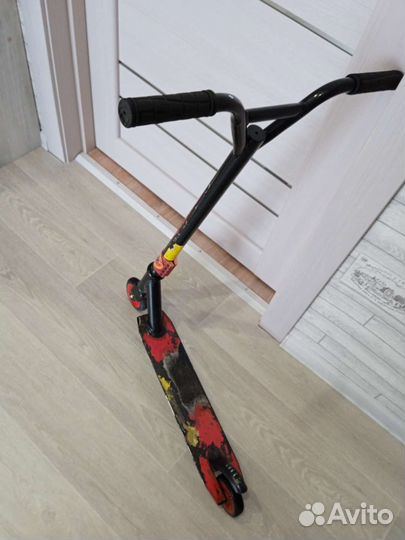 Трюковой самокат