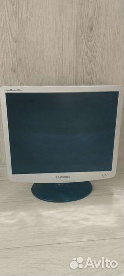 Монитор Samsung