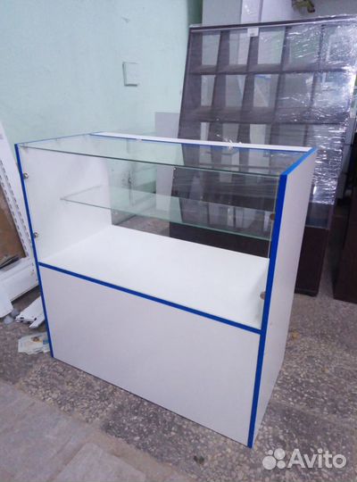 Прилавок стеклянный. Новый