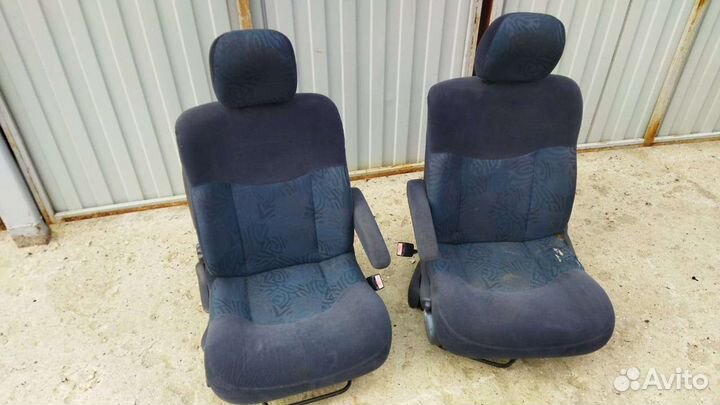 Передние сиденья Renault espace 3