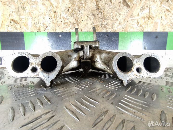 Коллектор впускной Vaz 2105