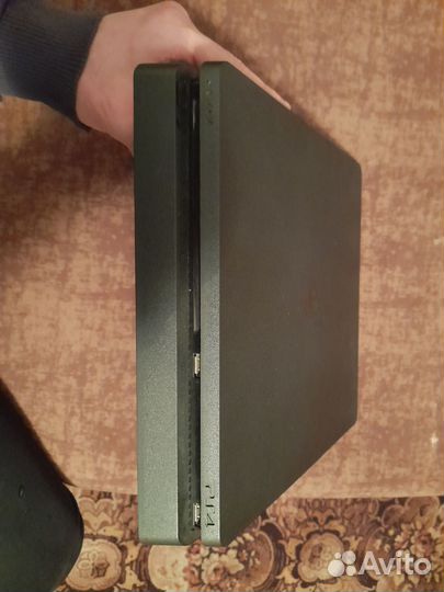 Продам ps4 slim 1tb