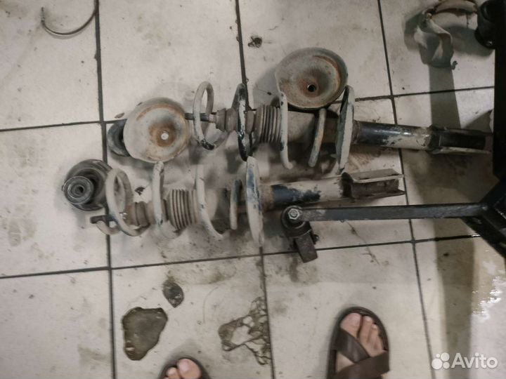 Детали подвески Логан