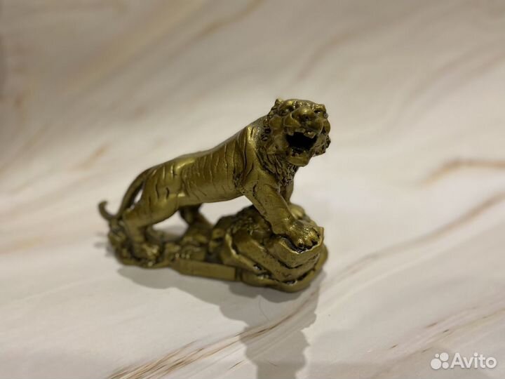 Статуэтка Тигр