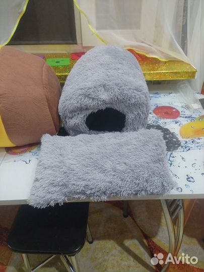 Лежанка для кошек бу