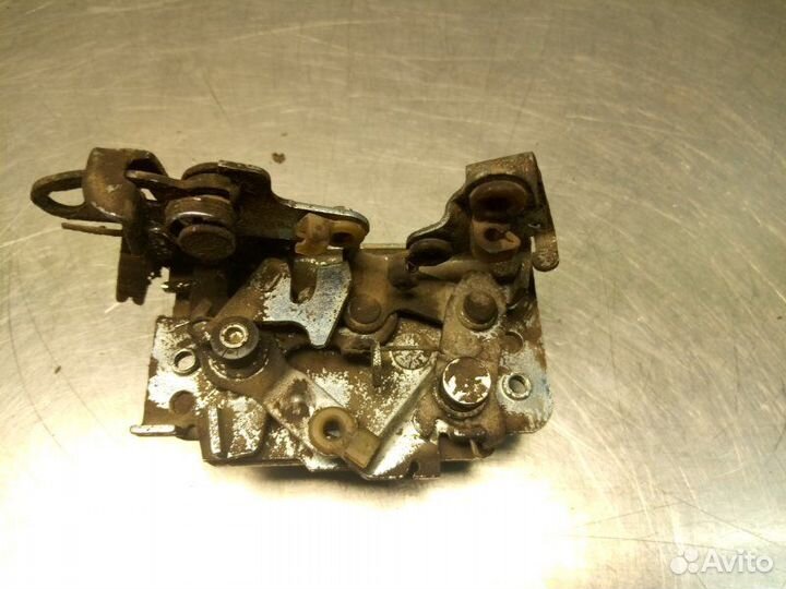 Замок двери задний левый Daewoo Nexia N150 F16D3