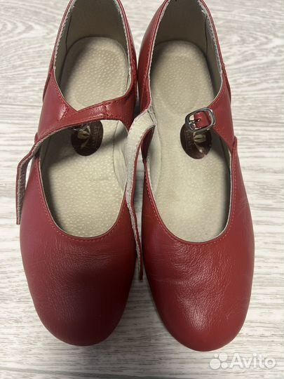 Туфли для народных танцев красные 35