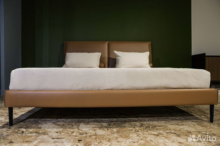 Кровать двуспальная Сохо 180х200 в наличии