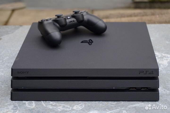 Продам PS4 Pro