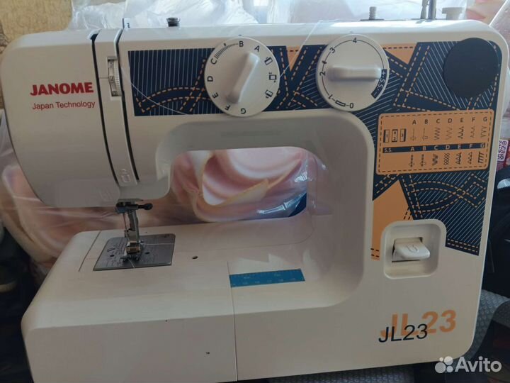 Швейная машина Janome бу