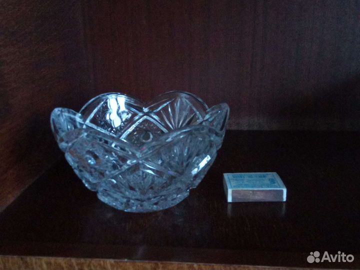 Хрустальная ваза