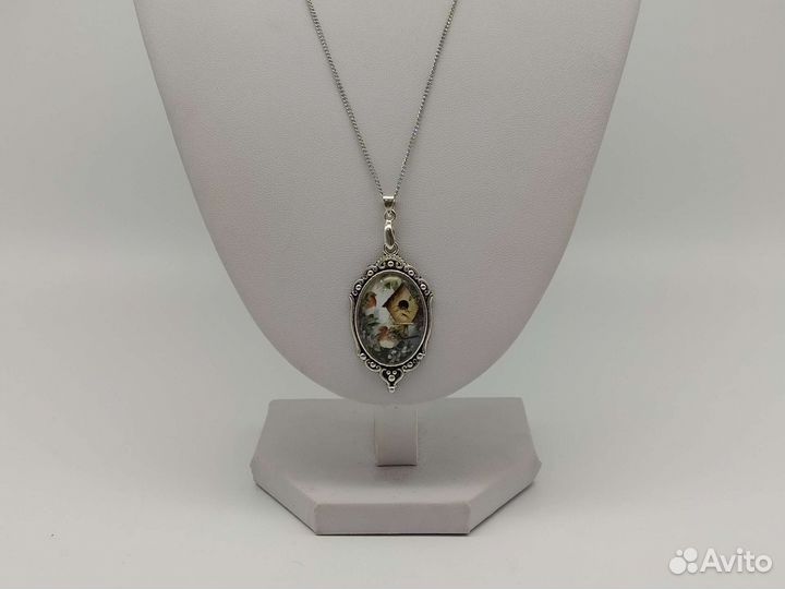 Кулон в стиле 20-х гг XX в (серия 