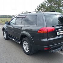 Mitsubishi Pajero Sport 3.0 AT, 2012, 330 000 км, с пробегом, цена 2 300 000 руб.