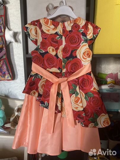 Платья гарядные