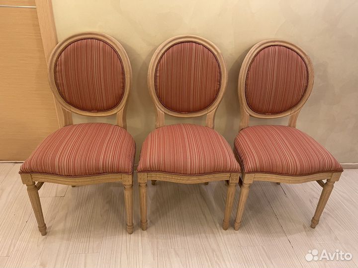 Стулья медальоны