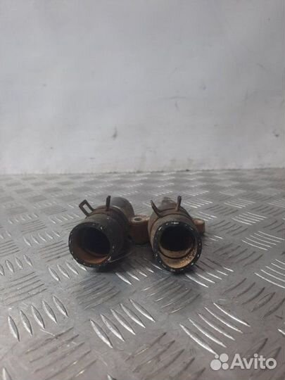 Фланец (тройник) системы охлаждения Hyundai Matrix