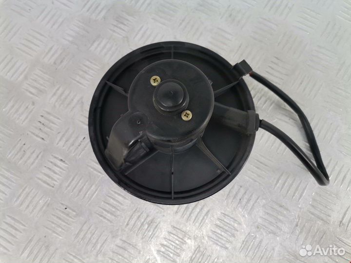 Моторчик печки для Volkswagen Transporter (T4)