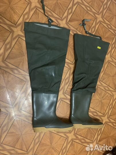 Сапоги резиновые болотные