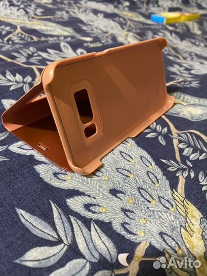 Чехлы на телефон