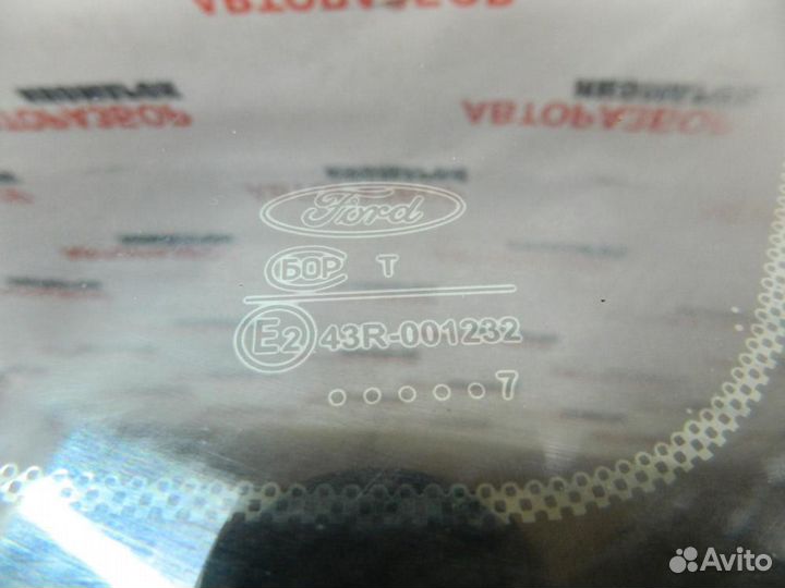 Стекло кузовное глухое правое для Ford Focus 2 20