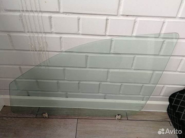 Боковые стекла mitsubishi outlander Xl