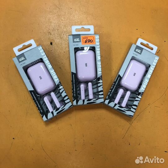 Беспроводные наушники в ассортименте