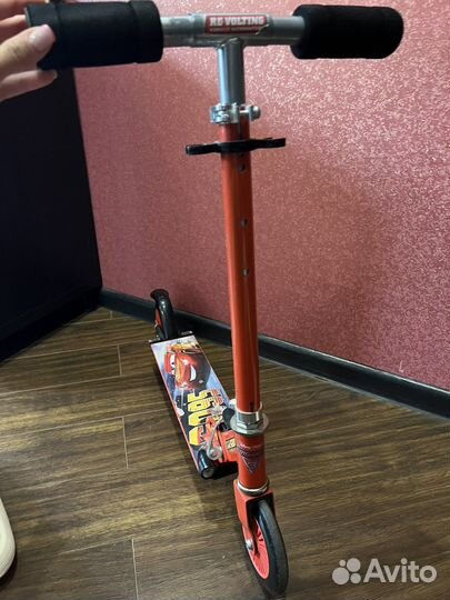 Самокат детский двухколесный б/у Тачки