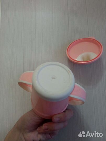 Поильник-непроливайка пластиковый