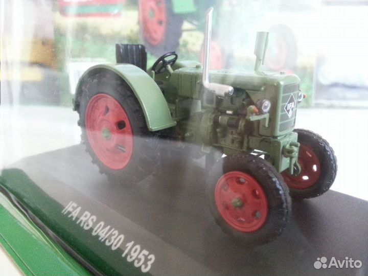 Коллекционная модель трактора IFA RS 04-30, М 1:43
