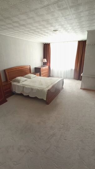 Дом 225,3 м² на участке 12 сот.