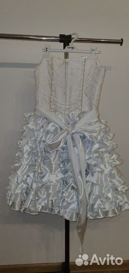 Платье праздничное