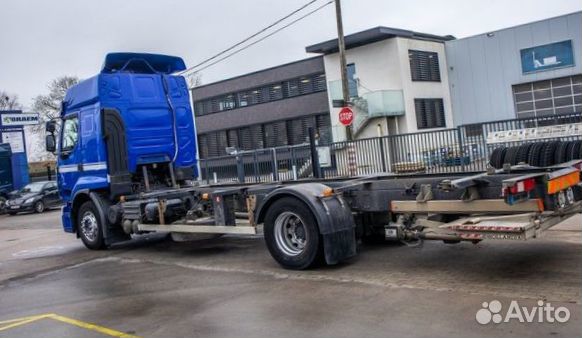 Pазбираем грузовик Renault Premium II с 2007