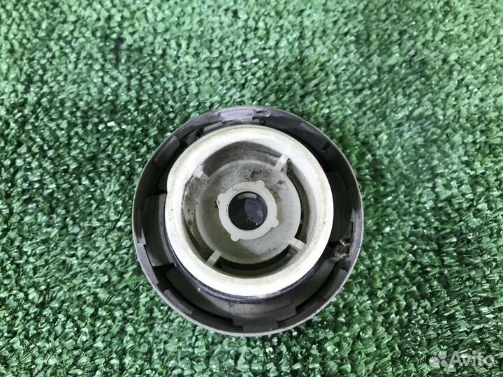 Крышка топливного бака toyota land cruiser HDJ81 1