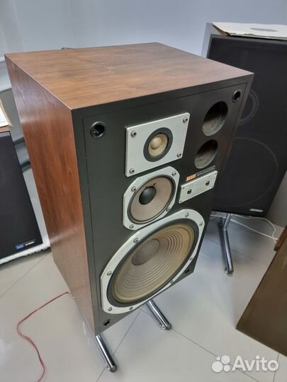 Trio LS-303 акустическая система