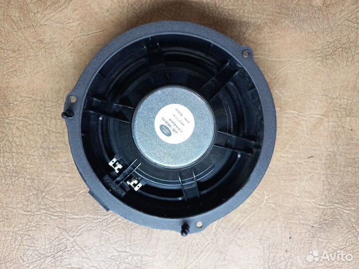 Динамик двери передней правой