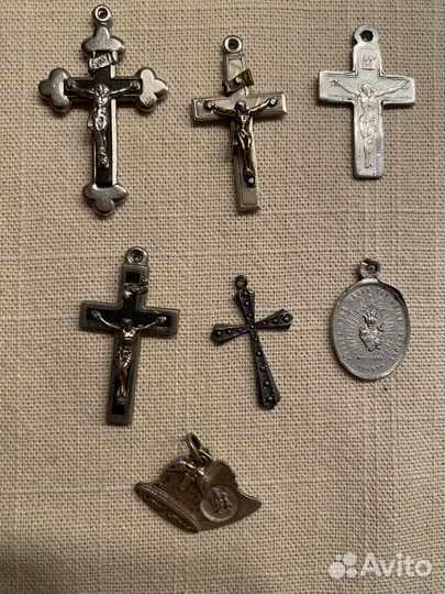 Католические кресты