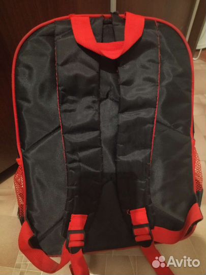 Школьный рюкзак