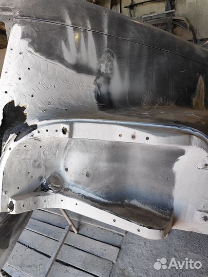 Ремонт капотов грузовых авто volvo, freightliner