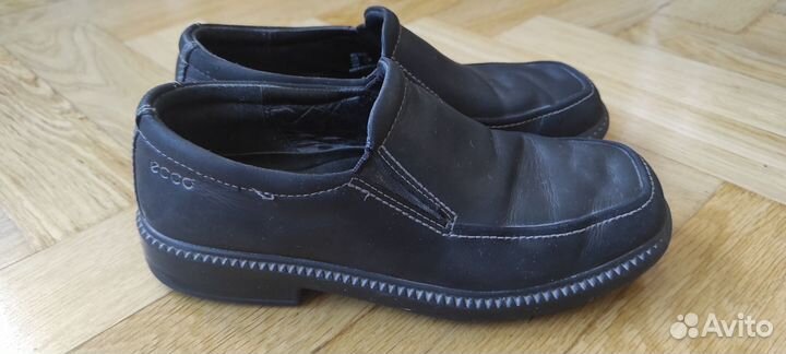 Школьная обувь. Ботинки Экко. Размер 34