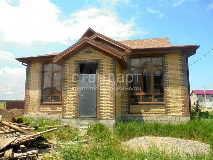 Дом 240 м² на участке 3,8 сот.