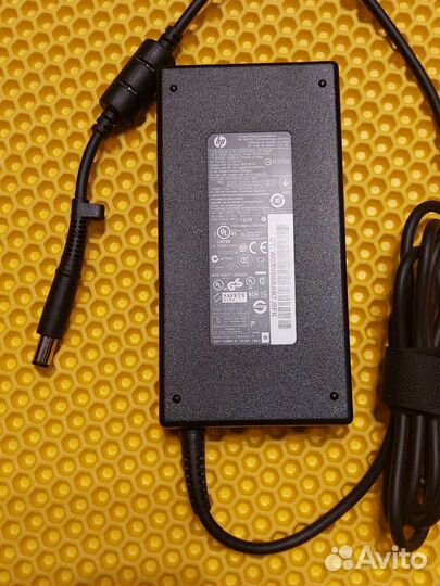 Блоки питания для ноутбуков Dell и HP